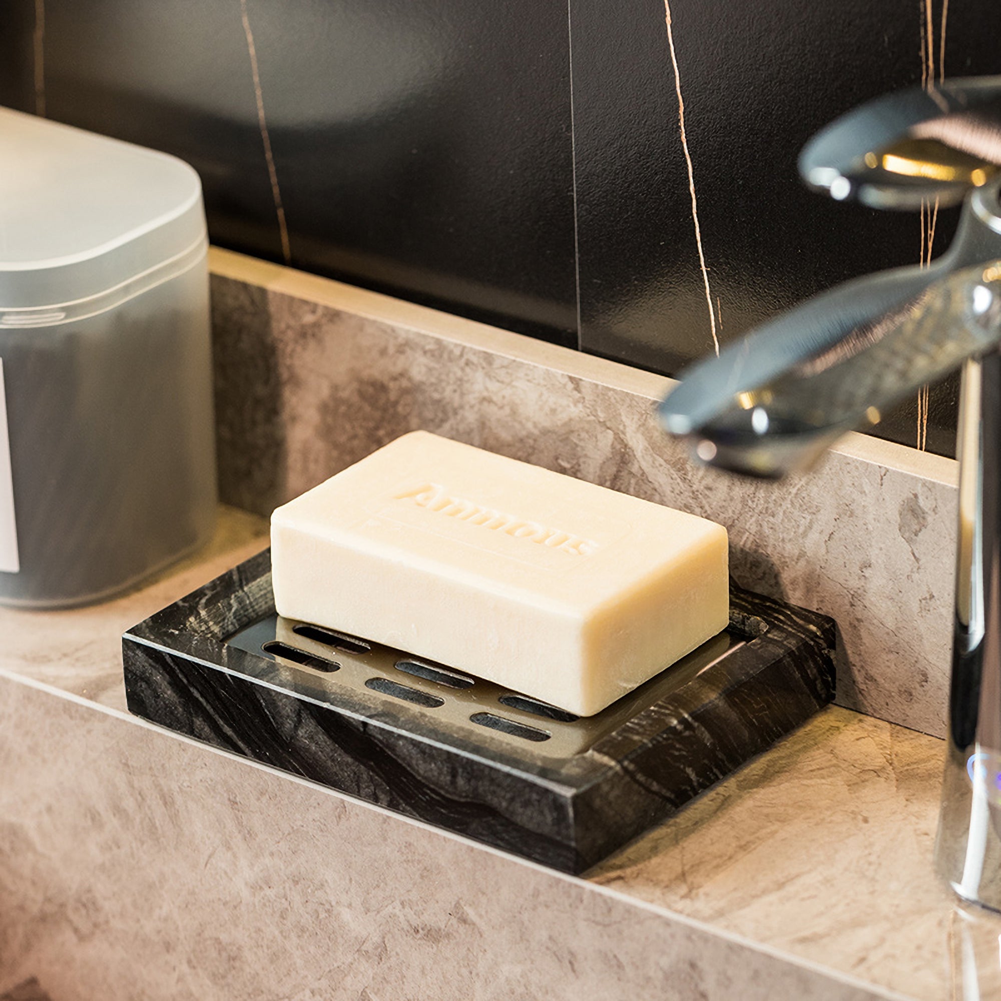 Classic Marble Soap Dish