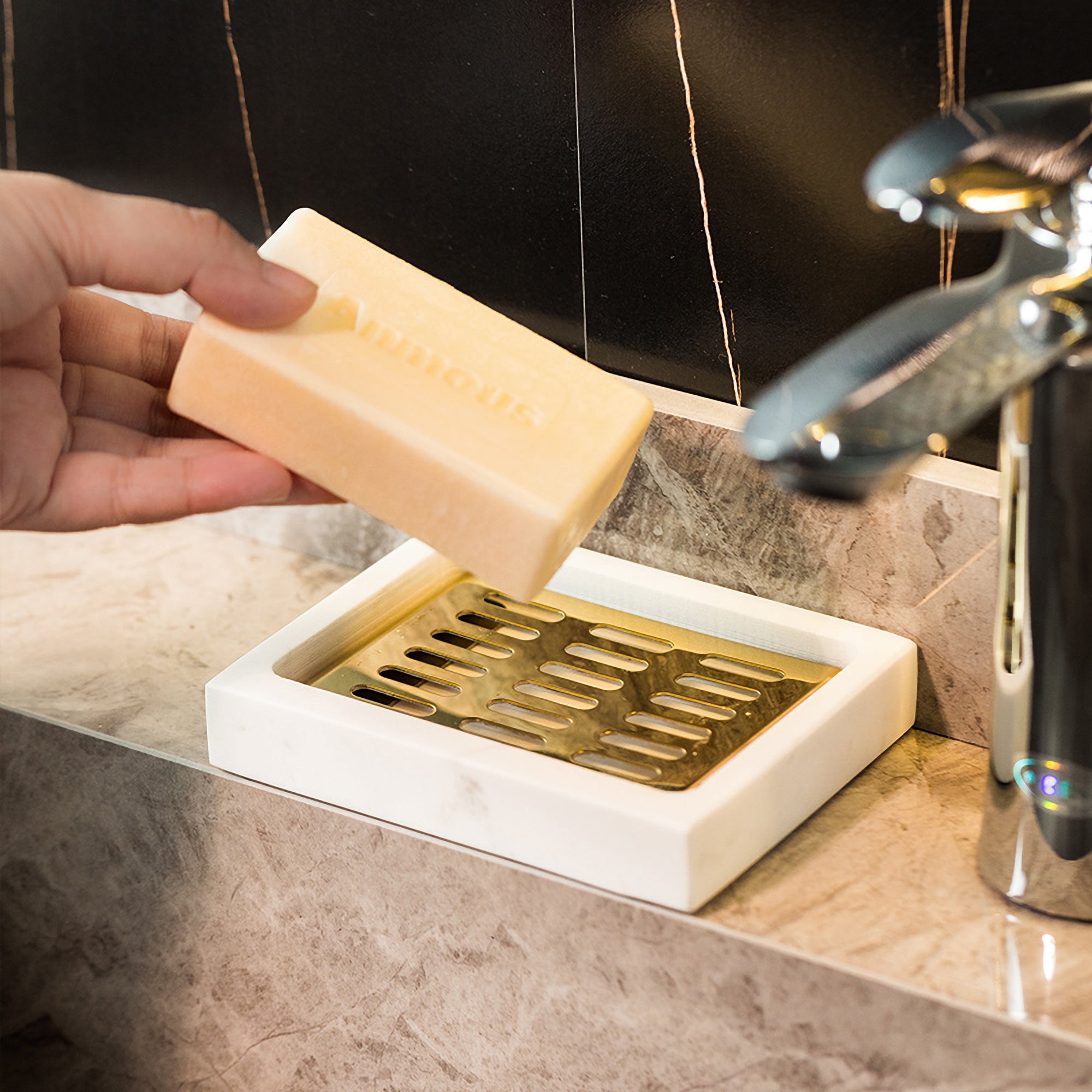 Classic Marble Soap Dish