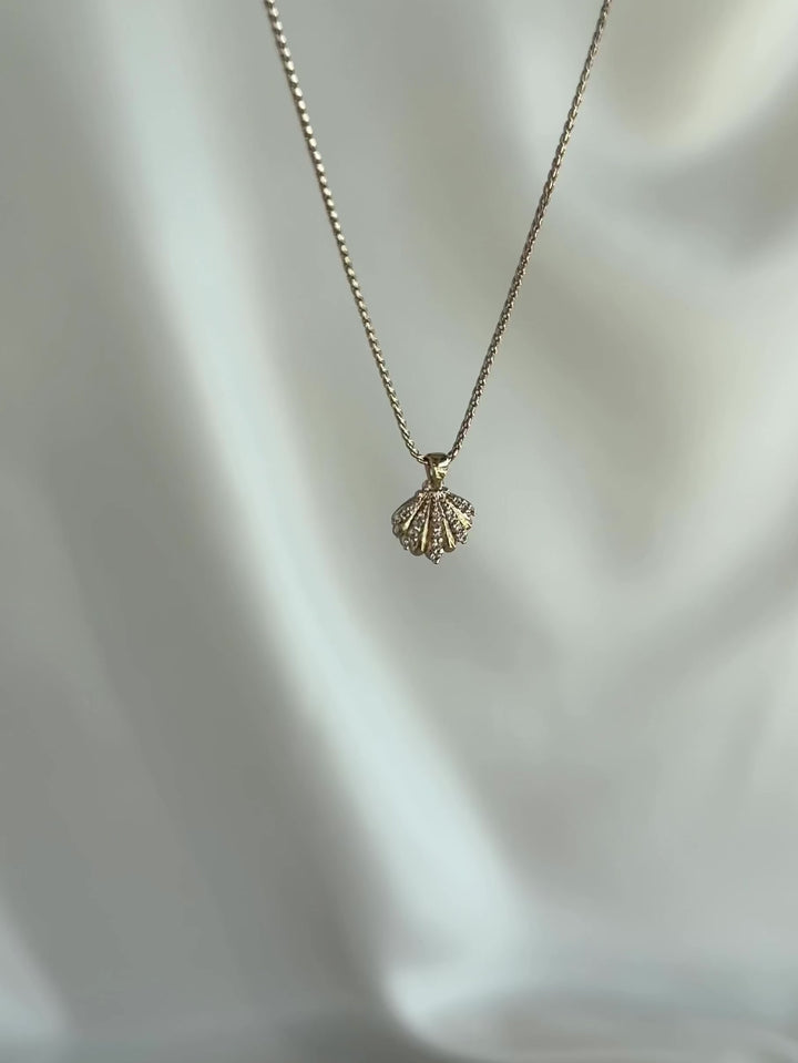 Elisajewels Marella Shell Pendant