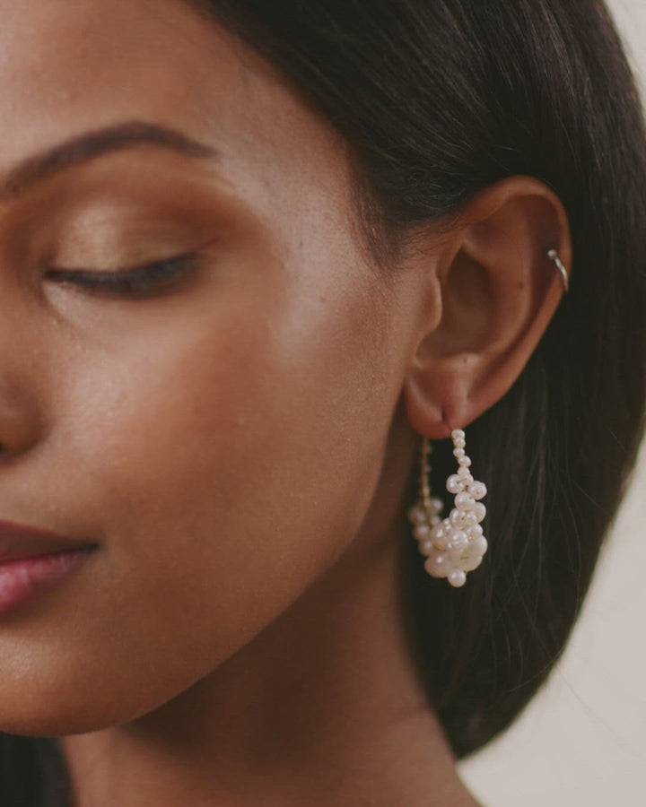 Elisajewels Cruz Pearl Hoop Earrings