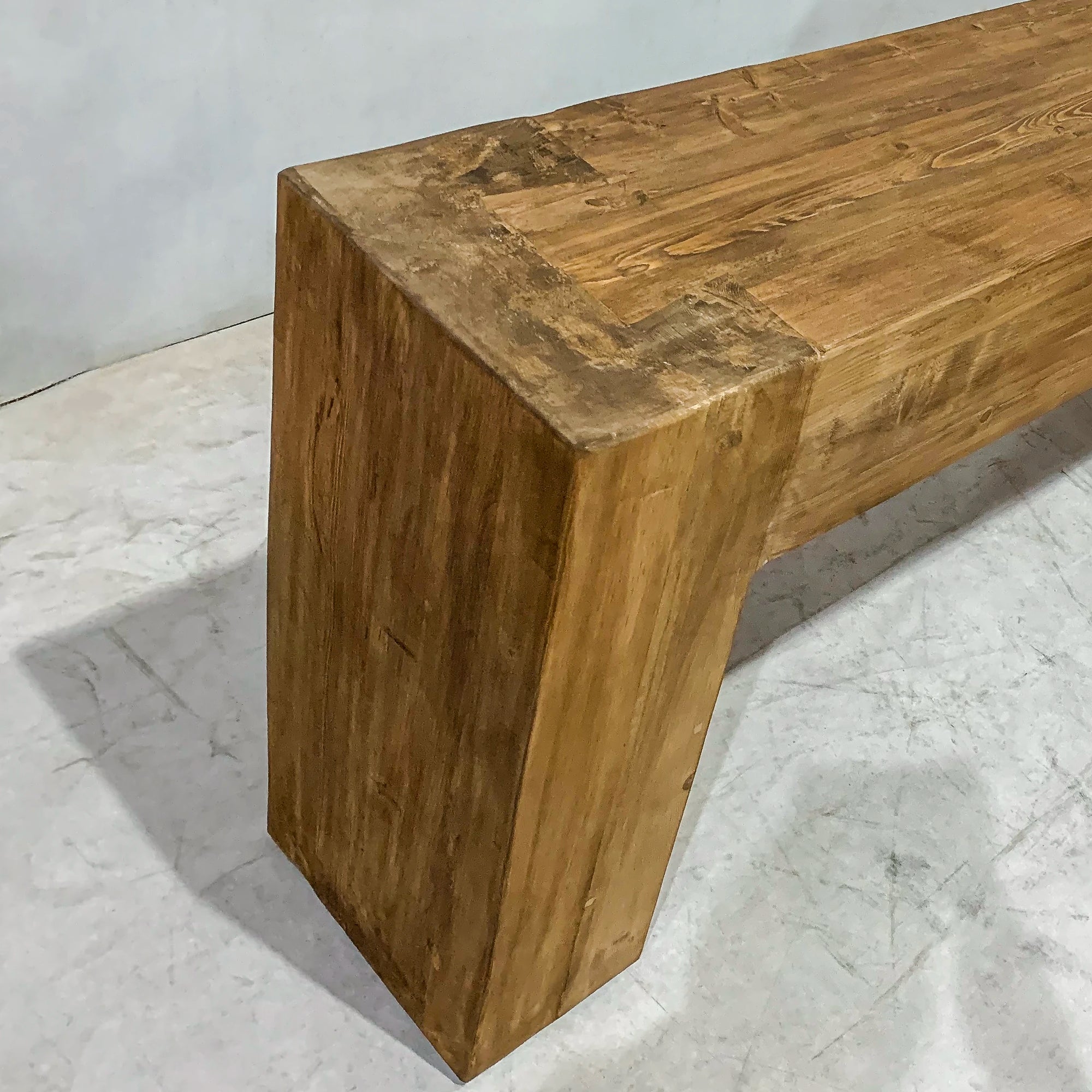 Lin Xi Console Table