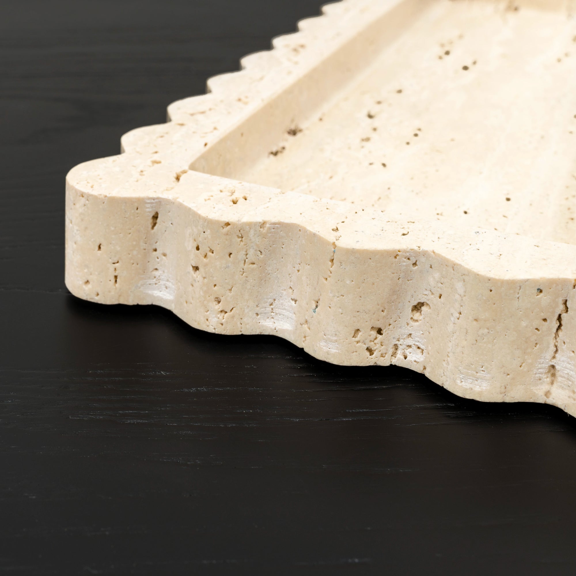 Scalloped Edge Rectangular Tray